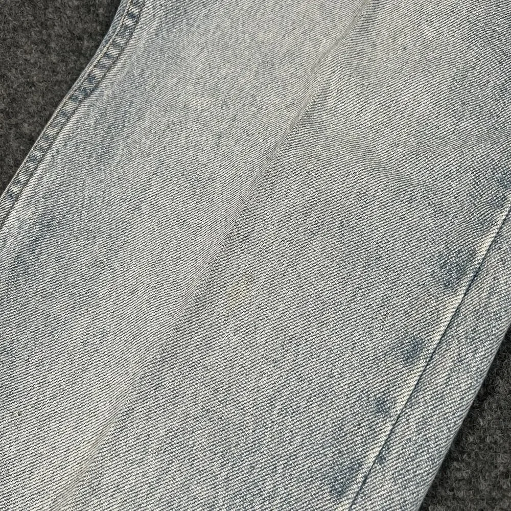 VTG MADE IN USA Levis 569 Jeans Mens 33x30 Blue Loose Straight Light Wash Y2K